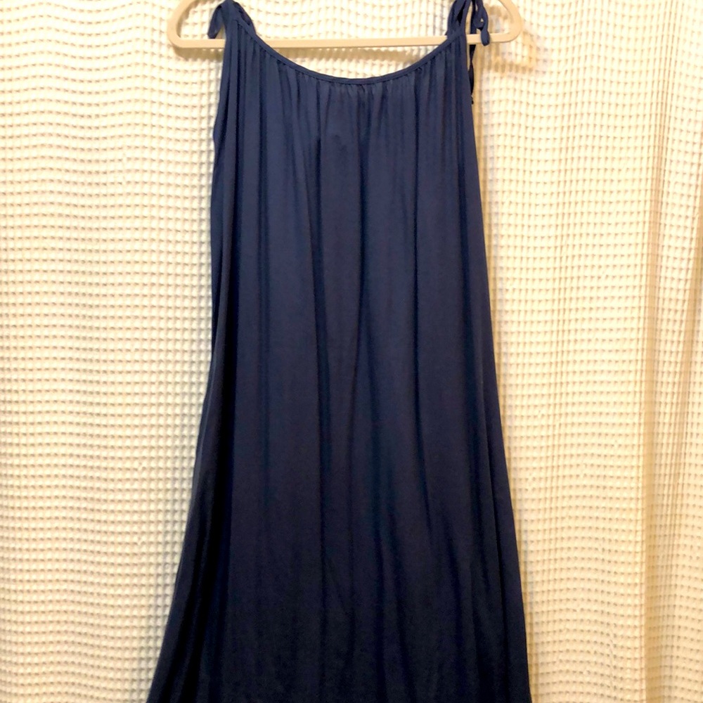 Amour Vert Roxanne Maxi Dress
